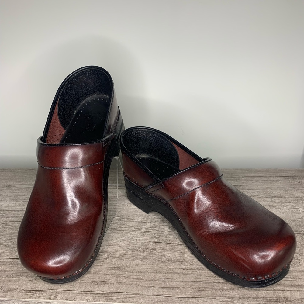 Dansko Men’s Professional Medical Clogs Size 12